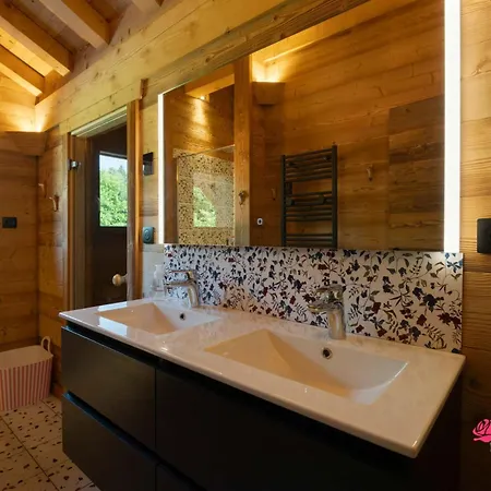 Domek alpejski Chalet D'Exception 10 Personnes Avec Sauna Privatif Et Piscine Naturelle - Le Domaine Des Fleurs Gerardmer