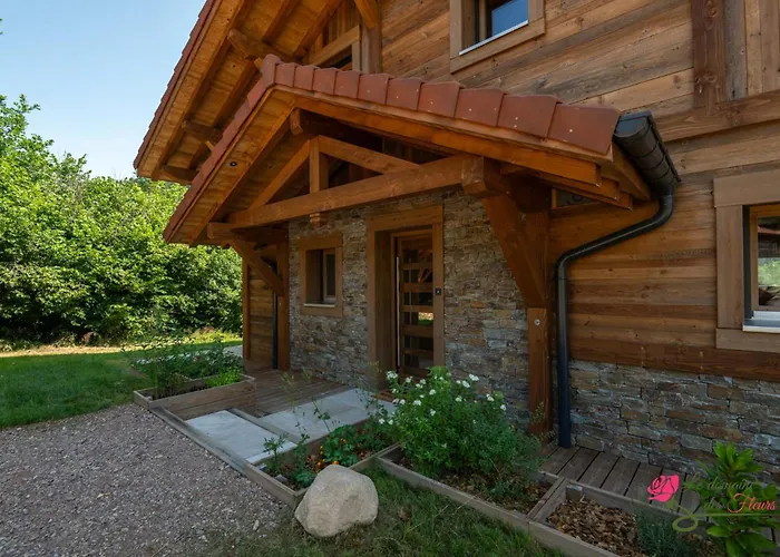 Chalet Le Domaine Des Fleurs - Le Coeur De Marie *