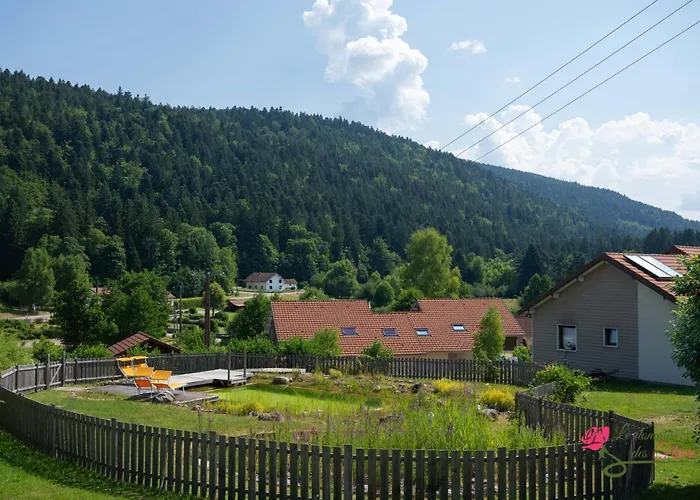 Le Domaine Des Fleurs - Le Coeur De Marie