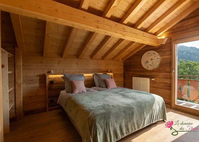 Le Domaine Des Fleurs - Le Coeur De Marie