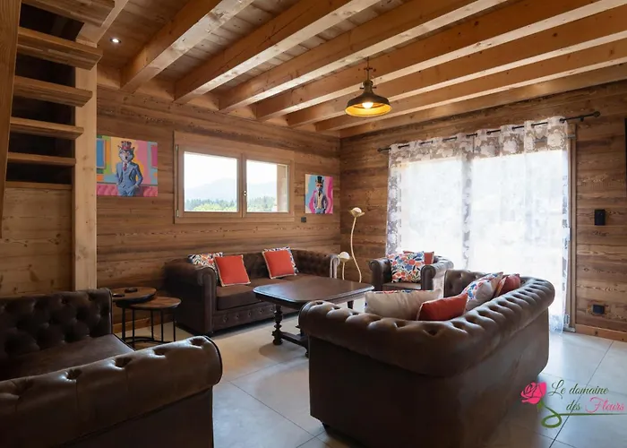 Le Domaine Des Fleurs - Le Coeur De Marie Chalet *