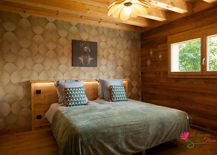 Chalet Le Domaine Des Fleurs - Le Coeur De Marie